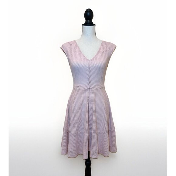 Bar III Dresses & Skirts - Bar lll Dress Women’s Small Pink A Line Cap Sleeve Circle Sheer Print Lined